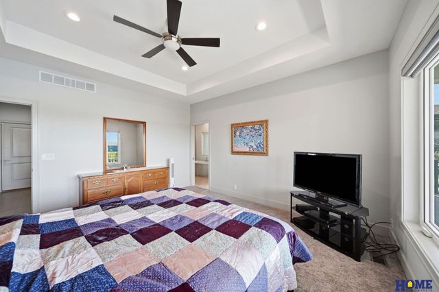 720 N 100th Street, Lincoln, NE 68527