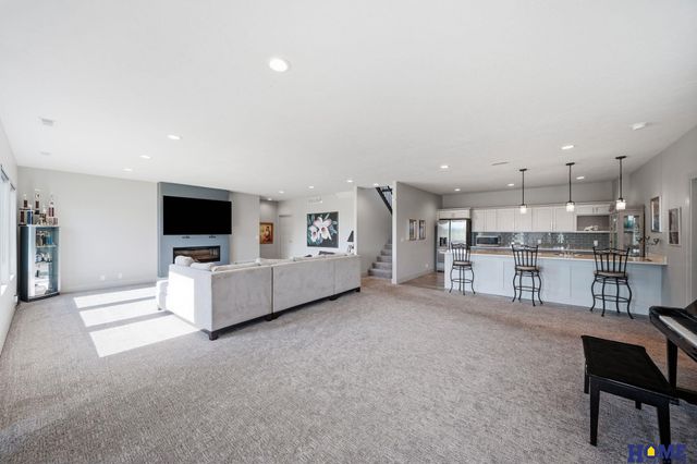 720 N 100th Street, Lincoln, NE 68527
