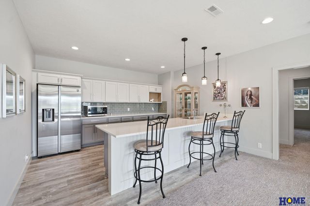 720 N 100th Street, Lincoln, NE 68527