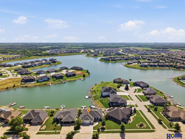 720 N 100th Street, Lincoln, NE 68527