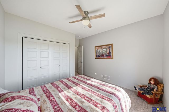 720 N 100th Street, Lincoln, NE 68527