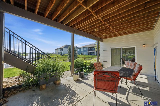720 N 100th Street, Lincoln, NE 68527