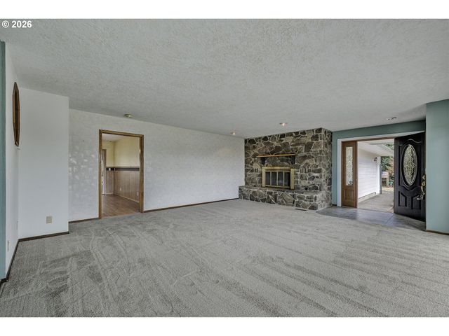 48500 Nw OPPENLANDER Ln, Forest Grove, OR 97116