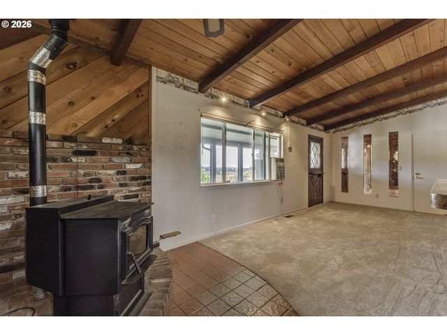 48500 Nw OPPENLANDER Ln, Forest Grove, OR 97116