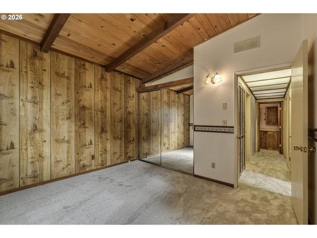 48500 Nw OPPENLANDER Ln, Forest Grove, OR 97116