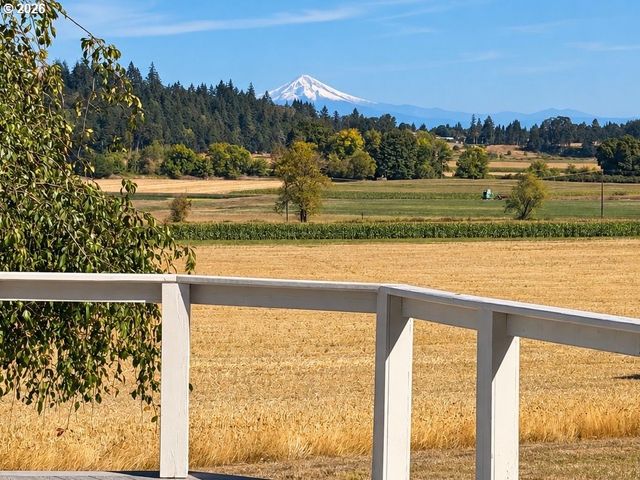 48500 Nw OPPENLANDER Ln, Forest Grove, OR 97116