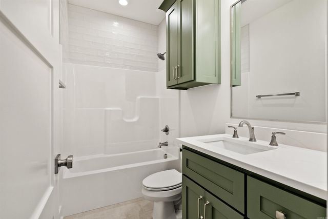 1645 Nantucket, Conway, AR 72034