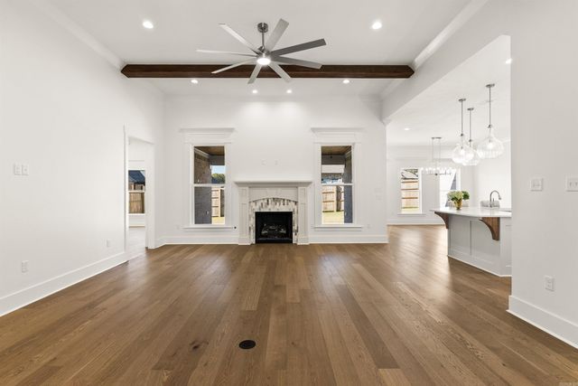 1645 Nantucket, Conway, AR 72034
