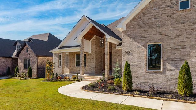 1645 Nantucket, Conway, AR 72034
