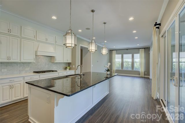 15512 Aviary Orchard Way, Charlotte, NC 28278