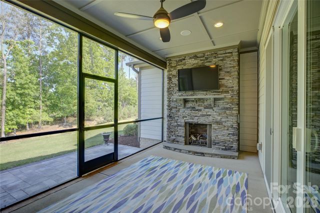 15512 Aviary Orchard Way, Charlotte, NC 28278