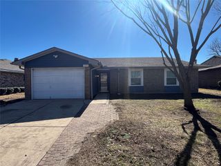 1310 Whiteoak Drive, Garland, TX 75040