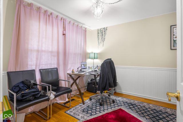 4206 Ridgeway Avenue, Columbus, IN 47203