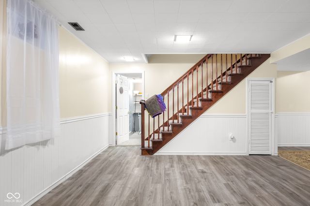 4206 Ridgeway Avenue, Columbus, IN 47203