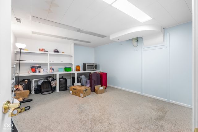 4206 Ridgeway Avenue, Columbus, IN 47203