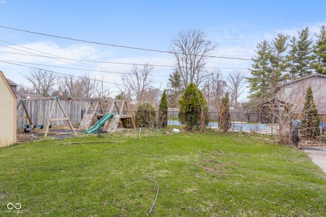 4206 Ridgeway Avenue, Columbus, IN 47203