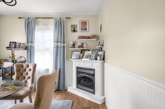 4206 Ridgeway Avenue, Columbus, IN 47203