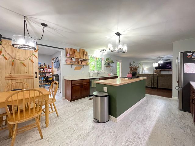 7754 DEER LAKE DR, Millington, TN 38053