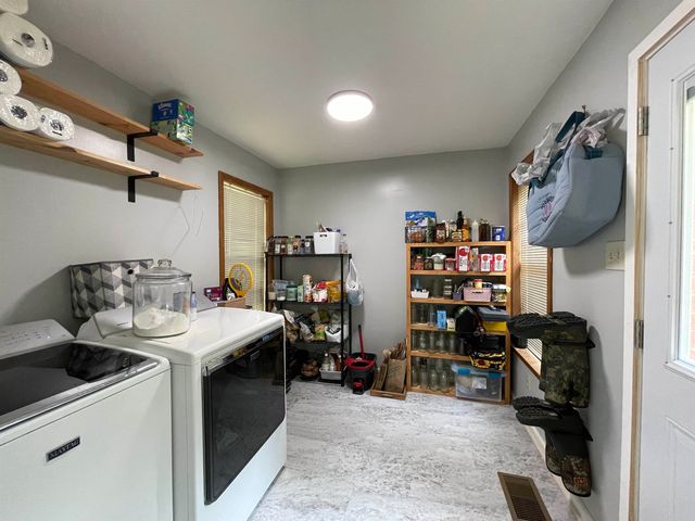 7754 DEER LAKE DR, Millington, TN 38053