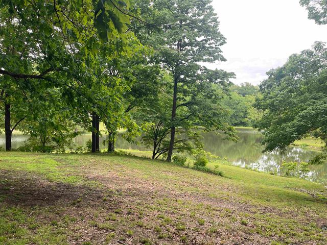 7754 DEER LAKE DR, Millington, TN 38053