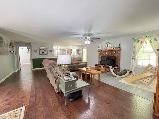 7754 DEER LAKE DR, Millington, TN 38053