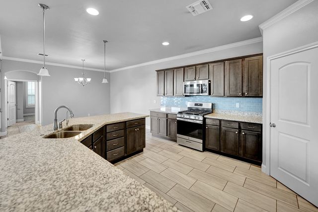 6 Berkshire Circle, Odessa, TX 79765