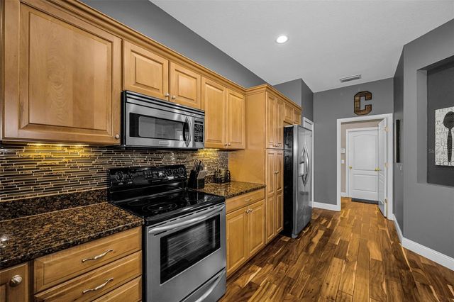 5721 HERONPARK PLACE, Lithia, FL 33547