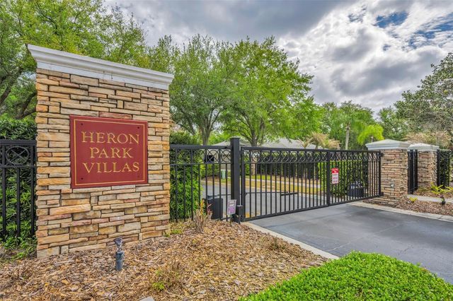 5721 HERONPARK PLACE, Lithia, FL 33547