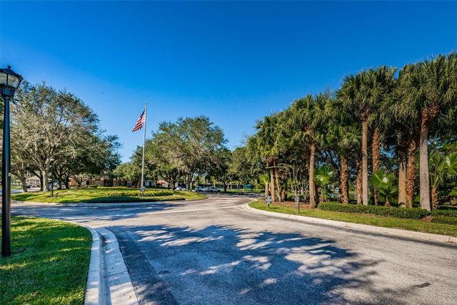 5721 HERONPARK PLACE, Lithia, FL 33547