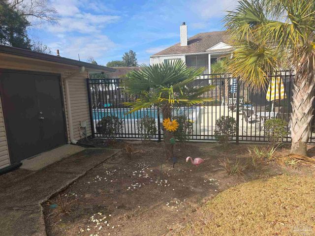 2201 Scenic Hwy H5, Pensacola, FL 32503