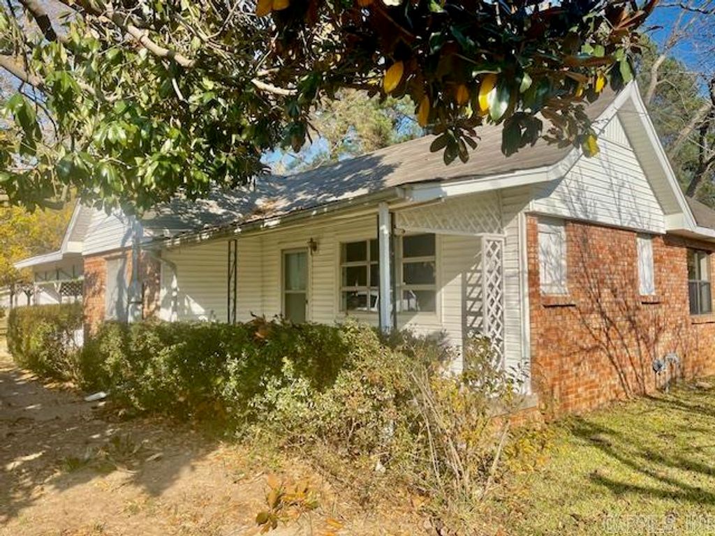 524 Southeastern Avenue, Jacksonville, AR 72076