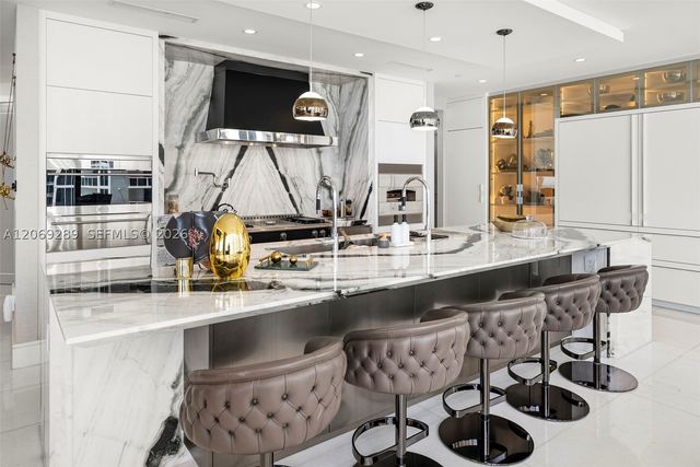 17975 Collins Ave N-1102, Sunny Isles Beach, FL 33160