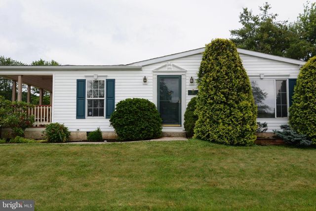 96 WILLOW LN, Sellersville, PA 18960