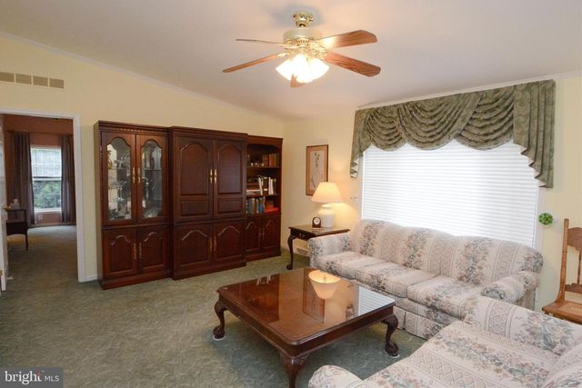 96 WILLOW LN, Sellersville, PA 18960