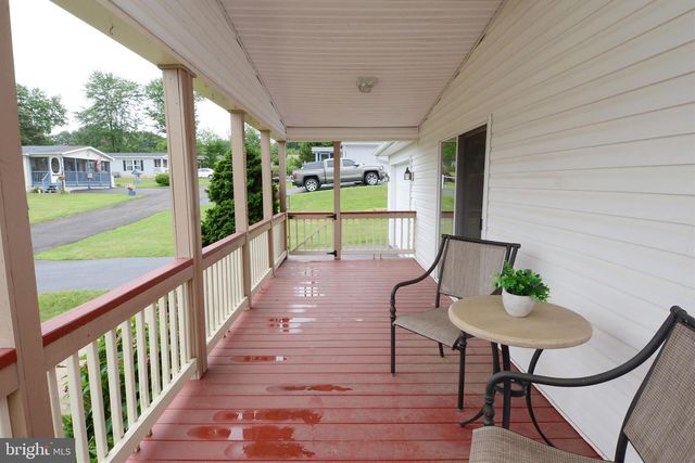 96 WILLOW LN, Sellersville, PA 18960