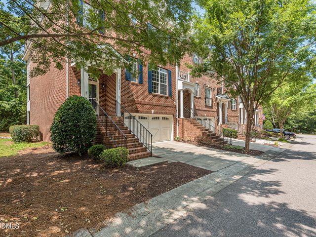 3063 Weston Green Loop, Cary, NC 27513