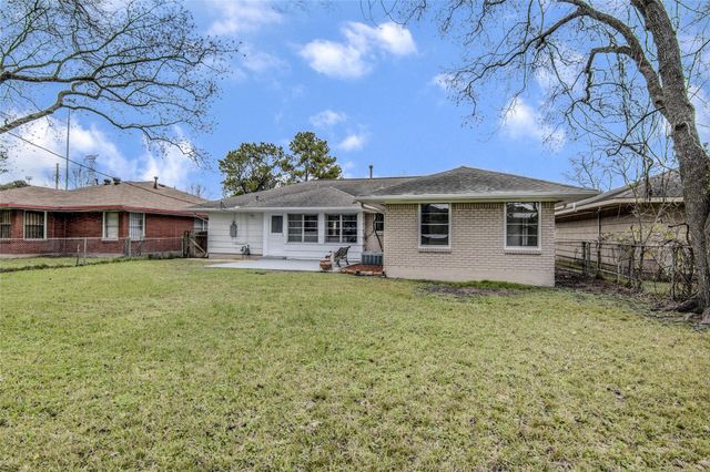 4149 Lemac Drive, Houston, TX 77025