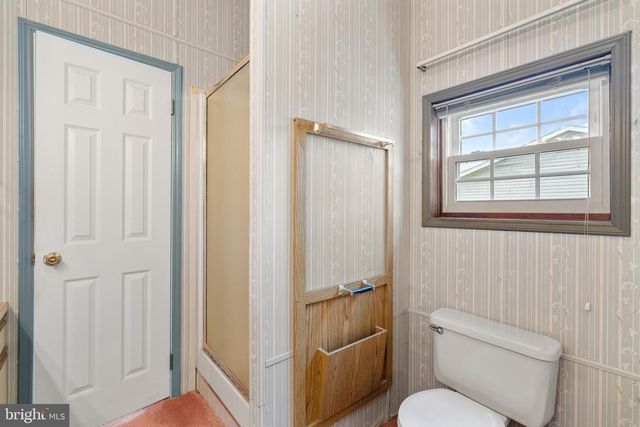 907 LAKEVIEW DR, Green Lane, PA 18054