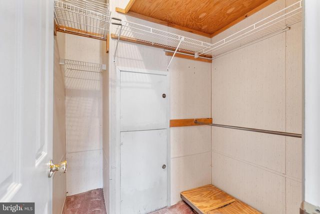 907 LAKEVIEW DR, Green Lane, PA 18054