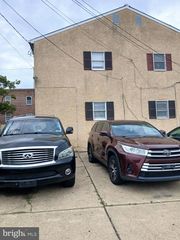 2041 GRANT AVE, Philadelphia, PA 19115