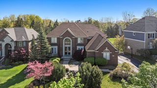 6517 Chelsea Bridge, West Bloomfield, MI 48322