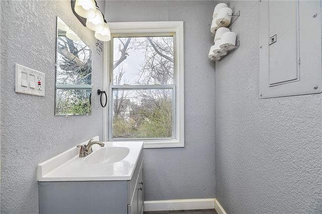 3820 Wabash Avenue, Kansas City, MO 64109