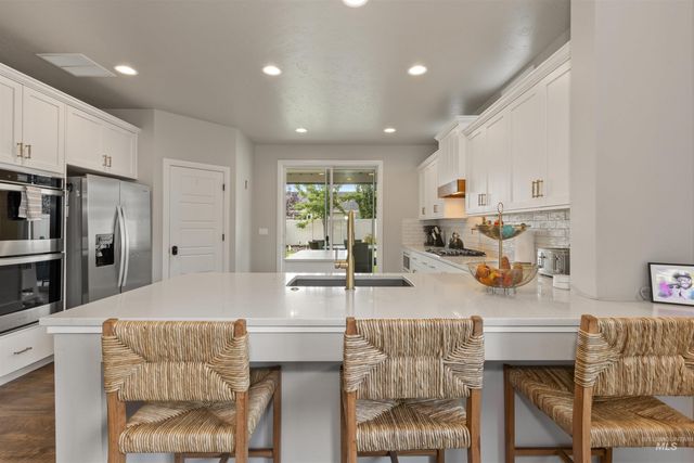 365 N Tullshire Ave., Eagle, ID 83616