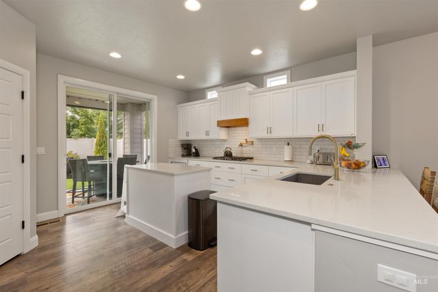 365 N Tullshire Ave., Eagle, ID 83616