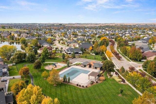 365 N Tullshire Ave., Eagle, ID 83616