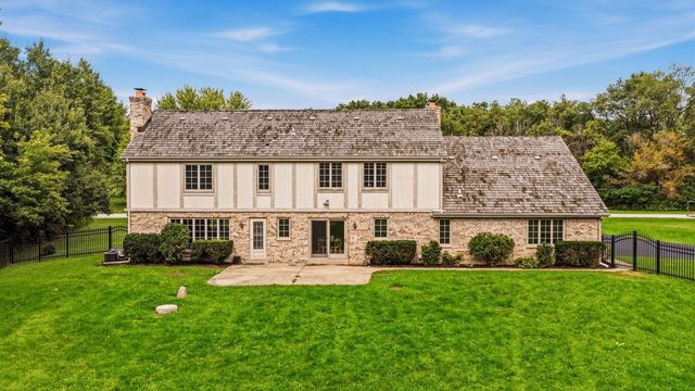 6151 O'Connell STREET, Hartford, WI 53027