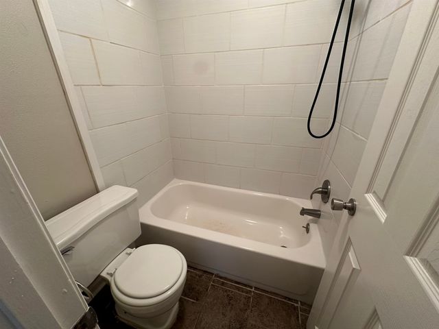 6699 Whispering Oak Pl Apt 1, Memphis, TN 38120