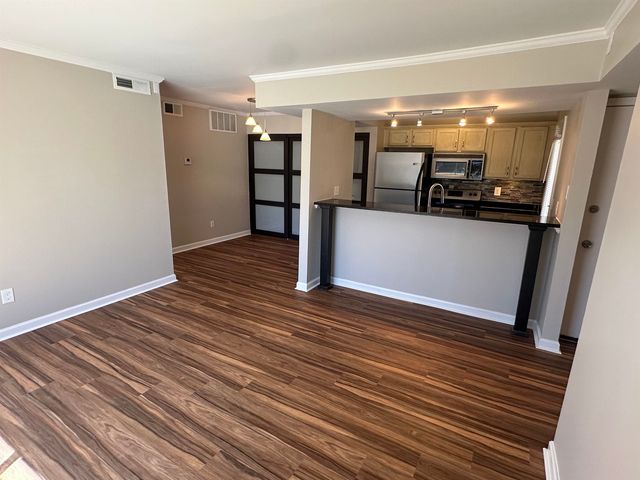 6699 Whispering Oak Pl Apt 1, Memphis, TN 38120