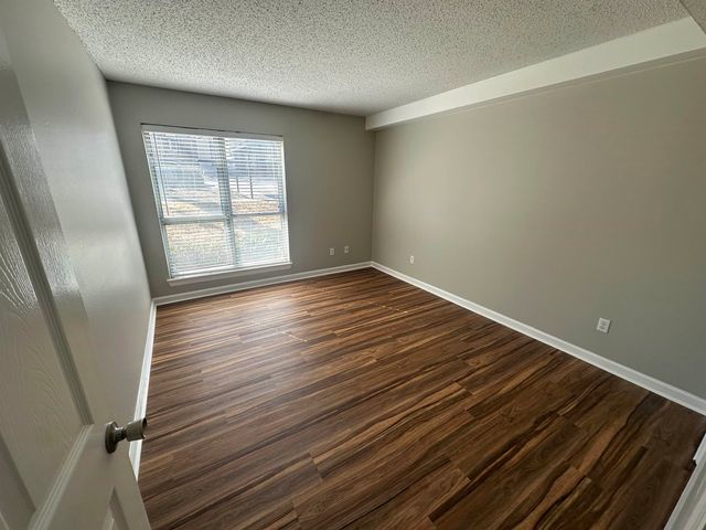 6699 Whispering Oak Pl Apt 1, Memphis, TN 38120