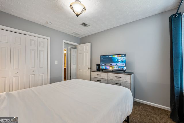 18 Larkspur Lane, Emerson, GA 30137